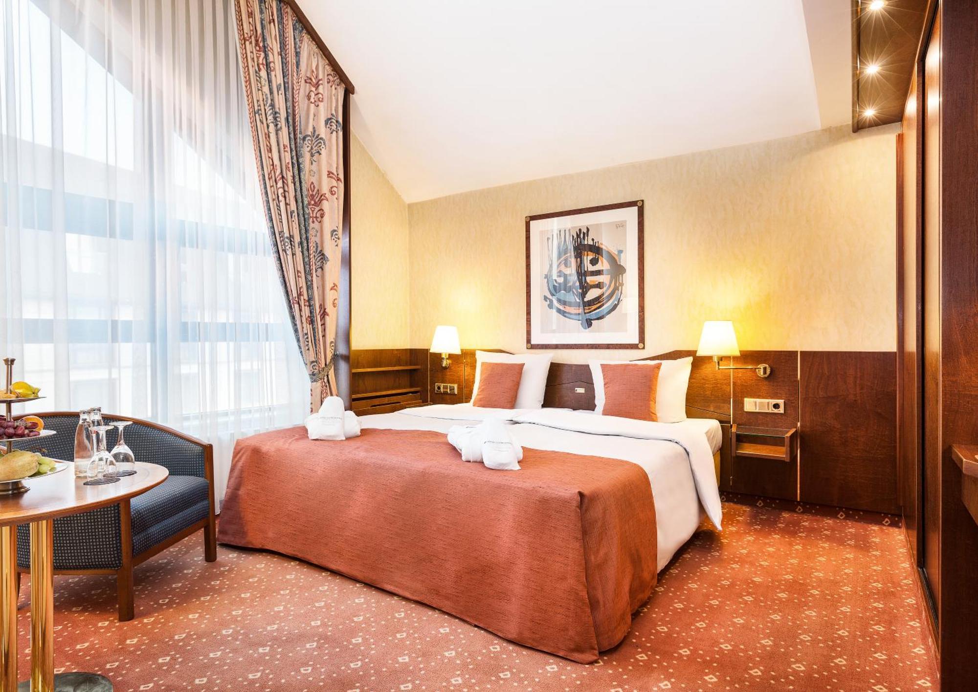 Business Apartment mit Doppelbett